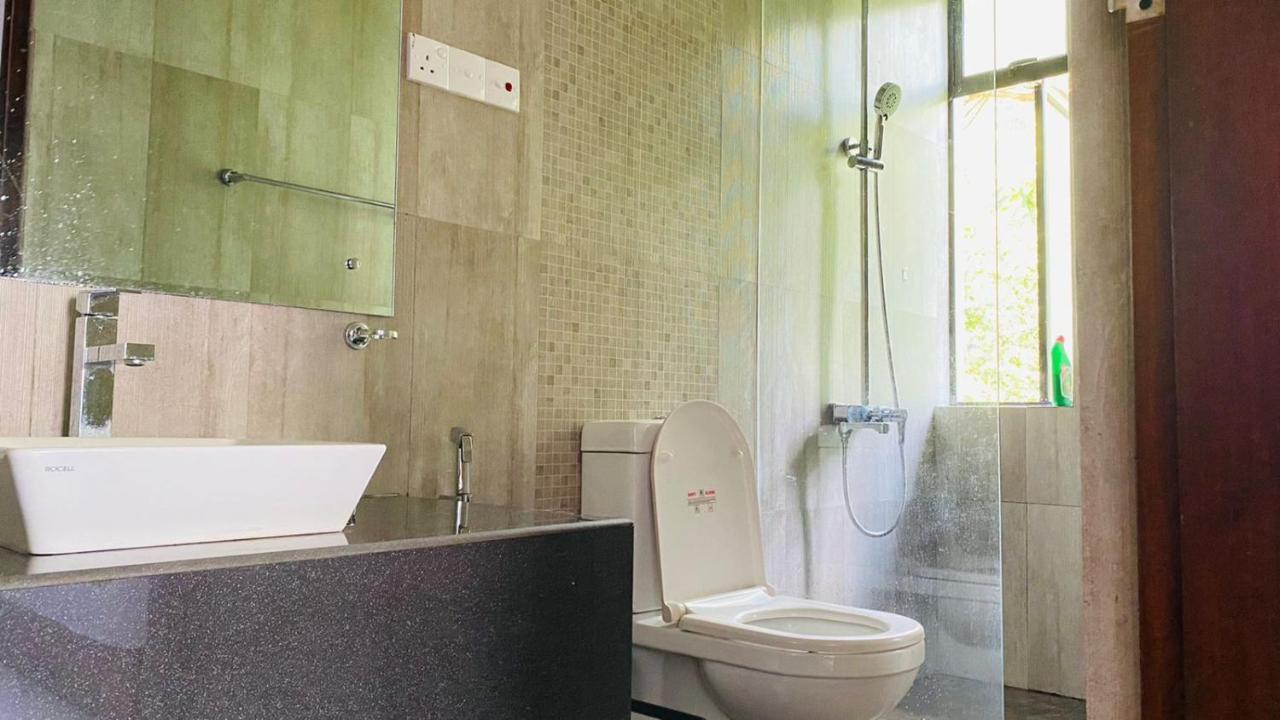 Travel Inn Deluxe Anniewatta 康提 外观 照片